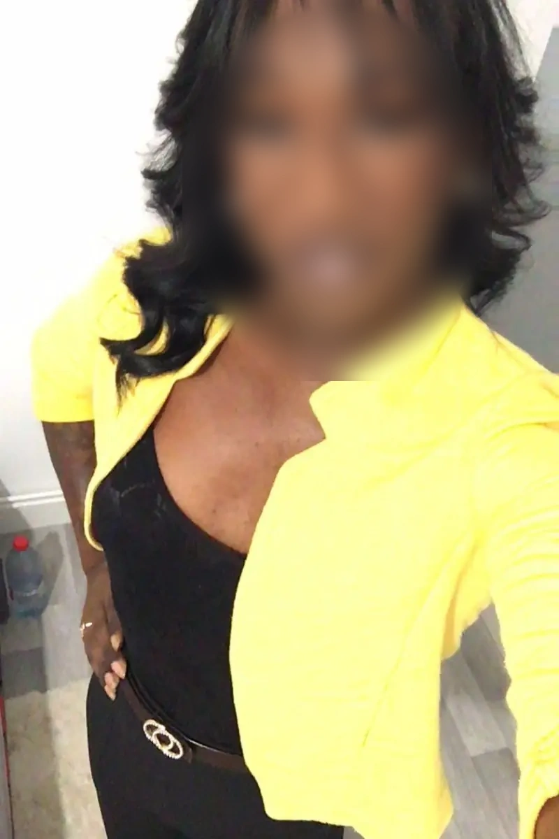 Recherche amant disponible